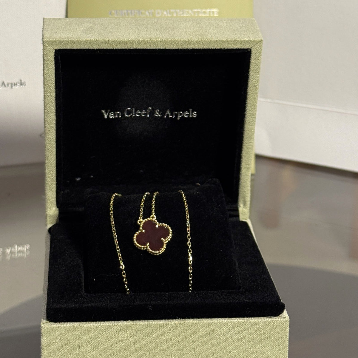 Collar Van Cleef – Rojo