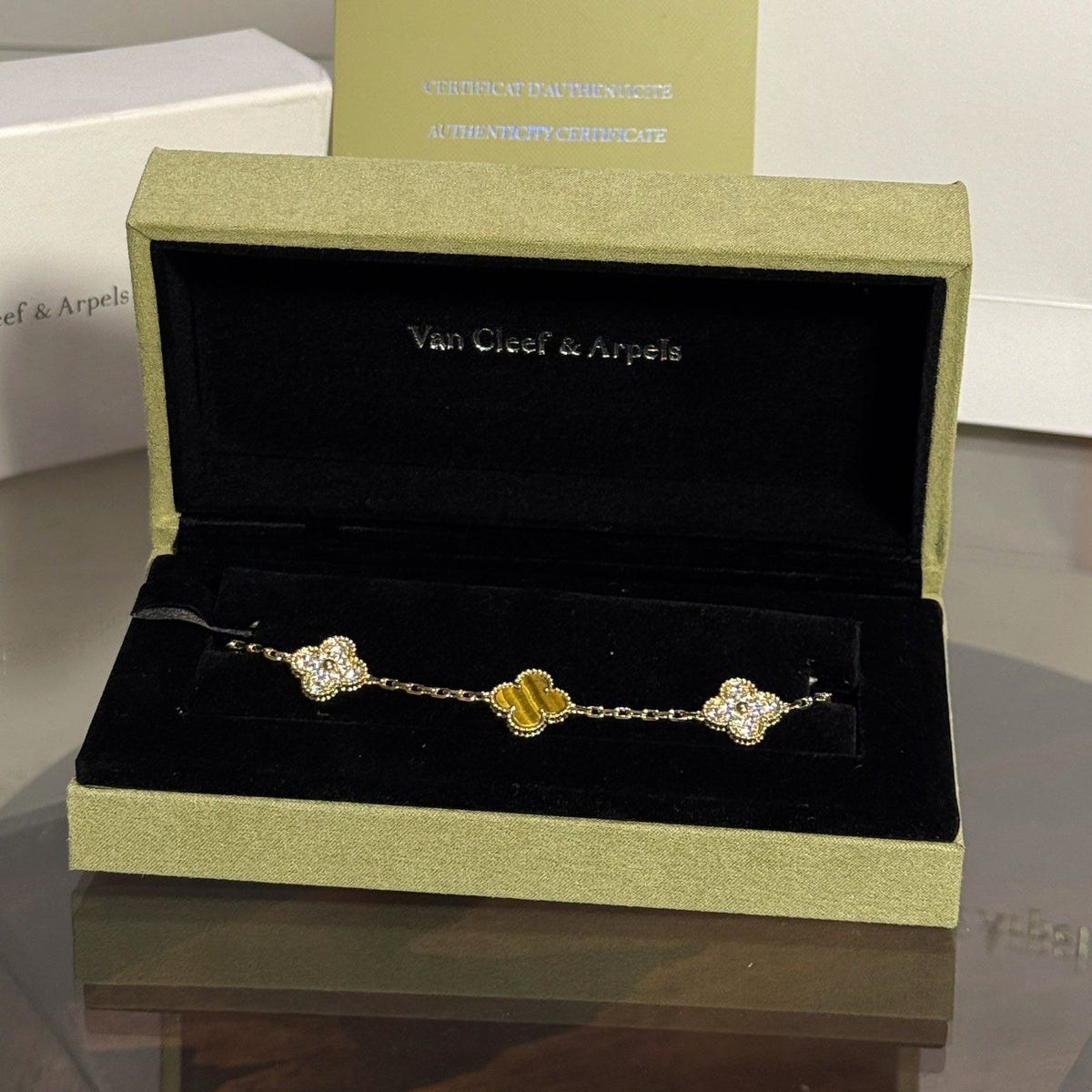 Pulsera Van Cleef – Diamantes y ojo de tigre